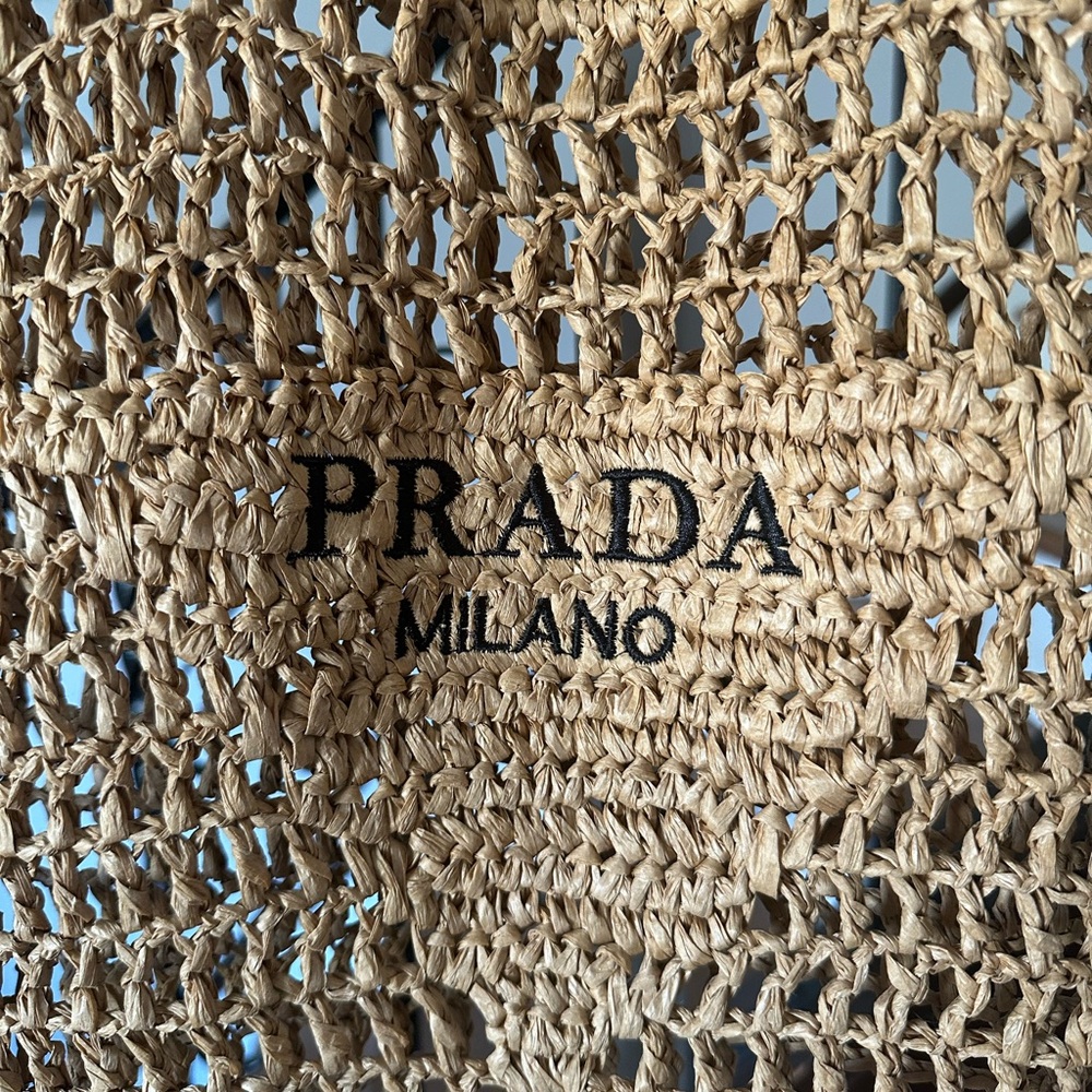 Prada Dustbag and Prada Beauty Tote - Picture 4 of 6